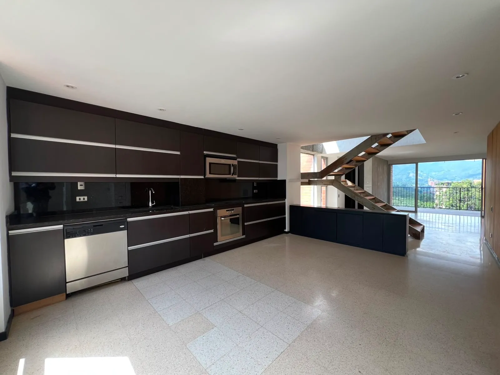 Apartamento duplex en arriendo el poblado 