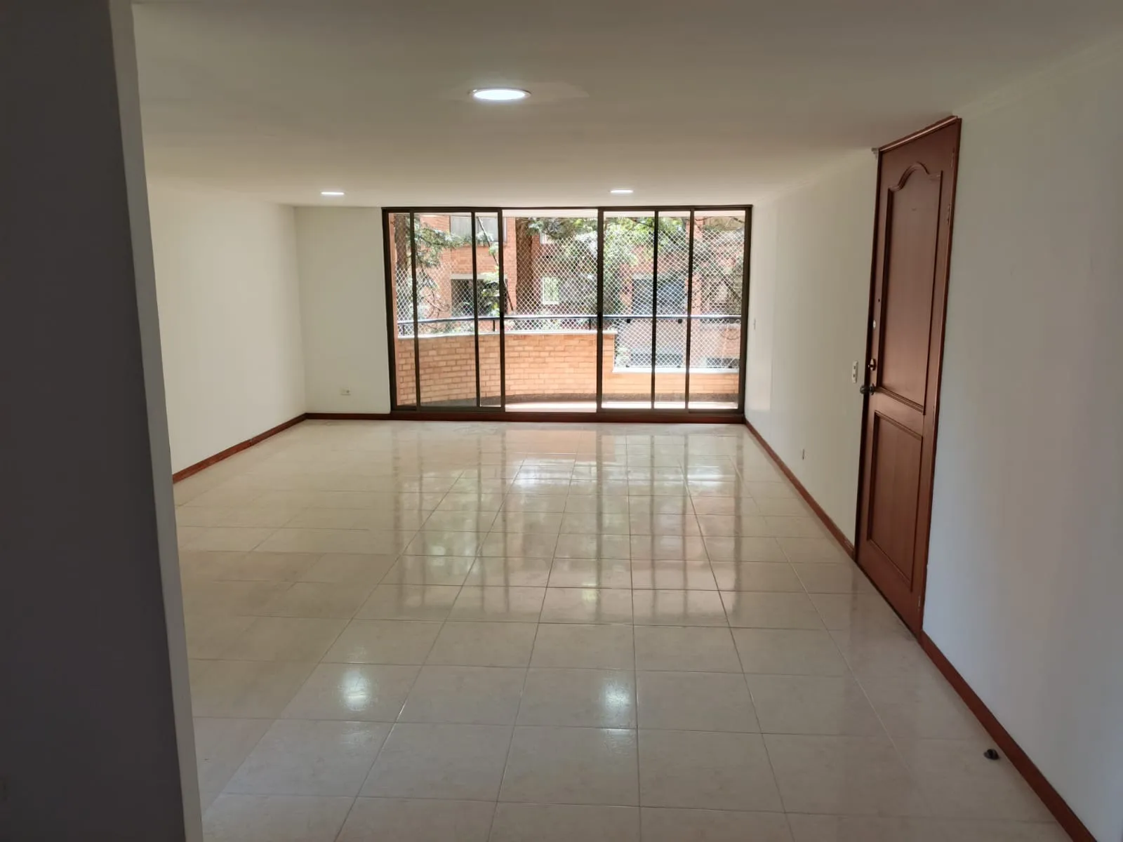 Apartamento en arriendo el poblado 