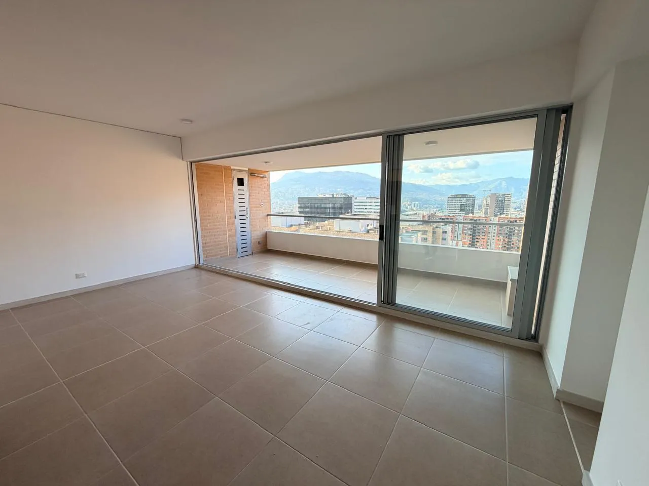 Apartamento en arriendo el poblado 