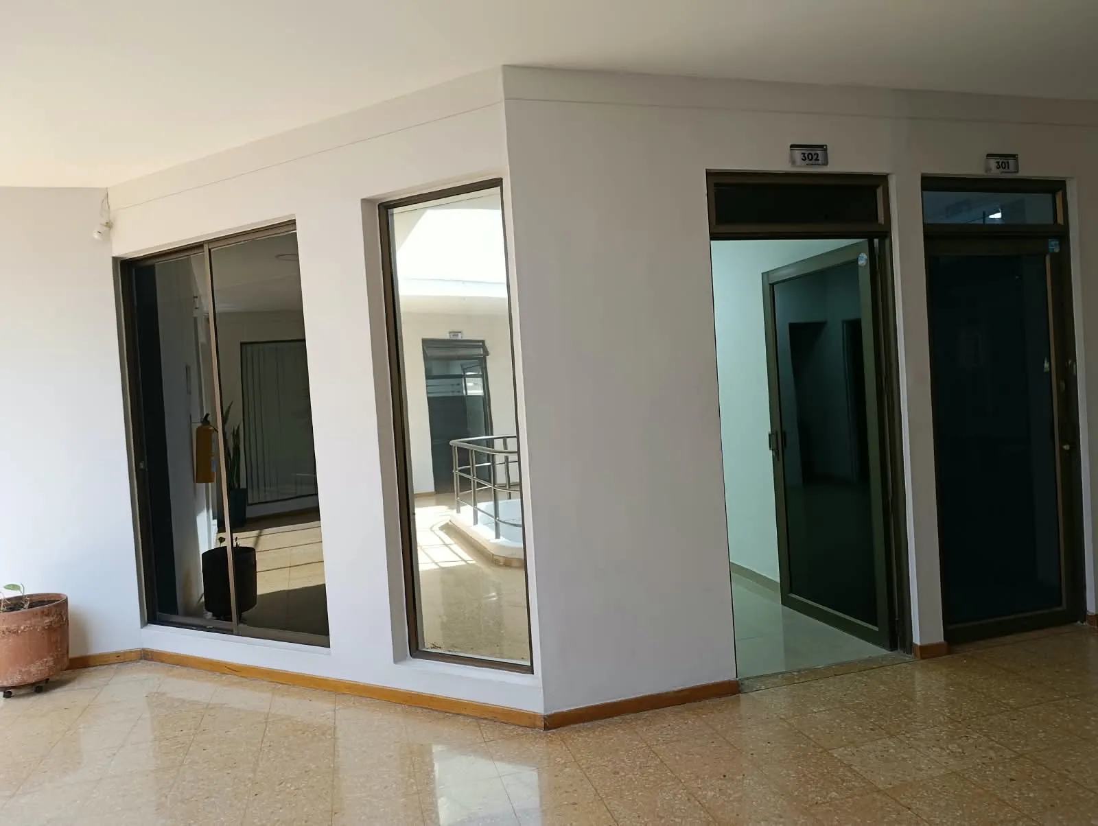 Oficina en arriendo el poblado 
