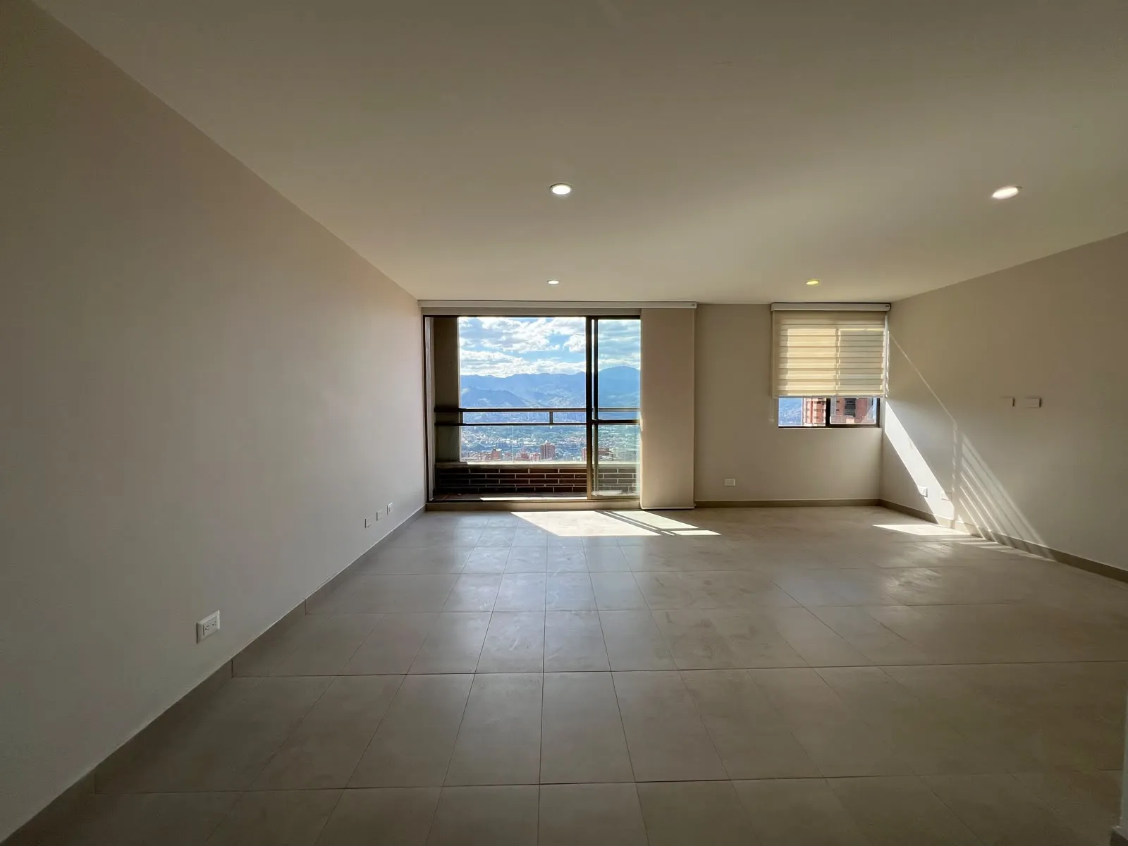 Apartamento en arriendo el poblado 