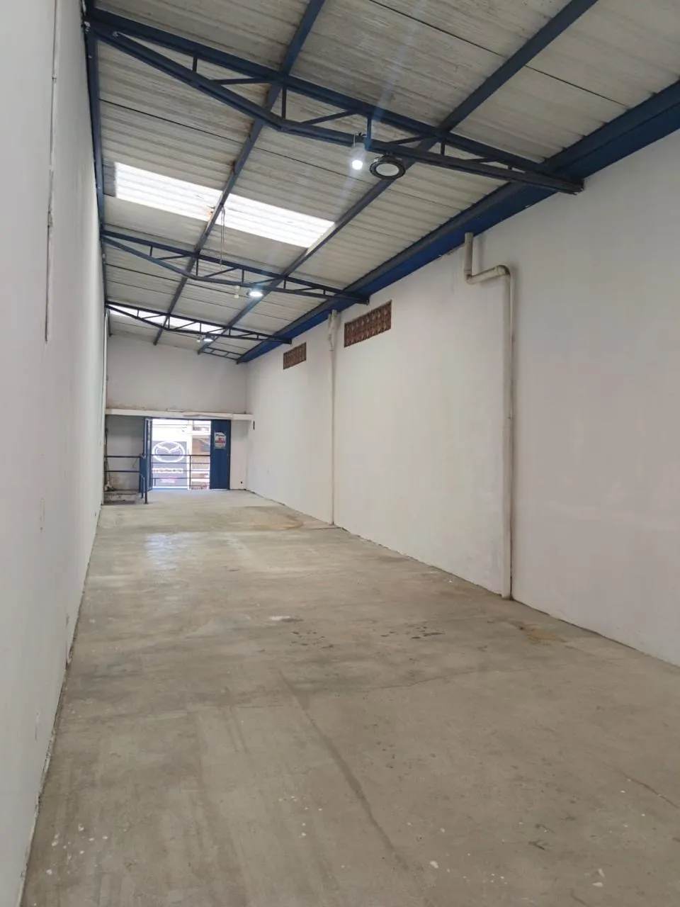 Bodega en arriendo laureles 
